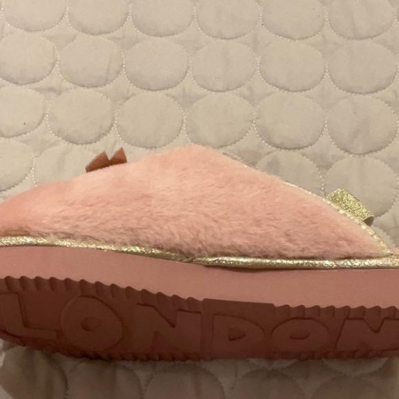 Laines London Slippers NWT Medium - Picture 12 of 16